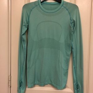 Lululemon long sleeve shirt